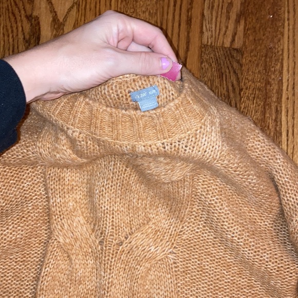 Aerie sweater 💕 - Picture 2 of 2
